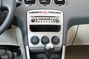 2011款标致408 2.0L手动舒适版