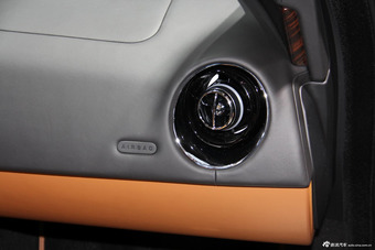 2016北京车展实拍：捷豹XJL