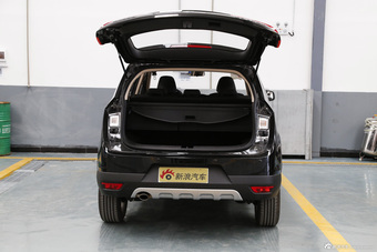 2015款宝骏560 1.8L手动精英型