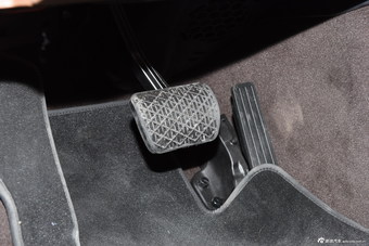 全新奔驰E级长轴距车型北京车展首发