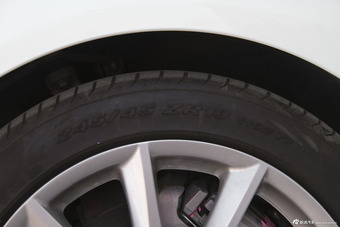 2014款捷豹XJL 3.0 SC四驱全景商务版