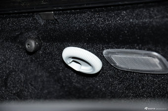 2012款奔驰E级实拍