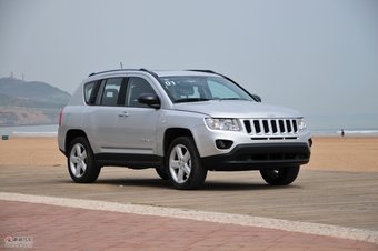 2011款Jeep指南者