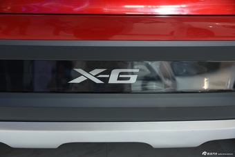 奔腾SUV又有新方向实拍奔腾X6