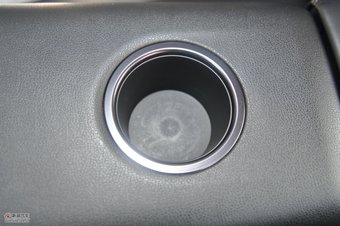 2012款日产GT-R座椅及后备箱