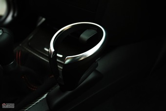 2011款宝马1系M 3.0T双门轿跑车图片