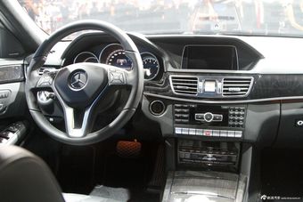 2014款全新奔驰E级内饰