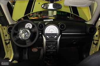 2011款MINI ONE COUNTRYMAN