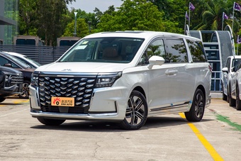 瑞风RF8 PHEV