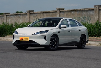 海豹06 EV