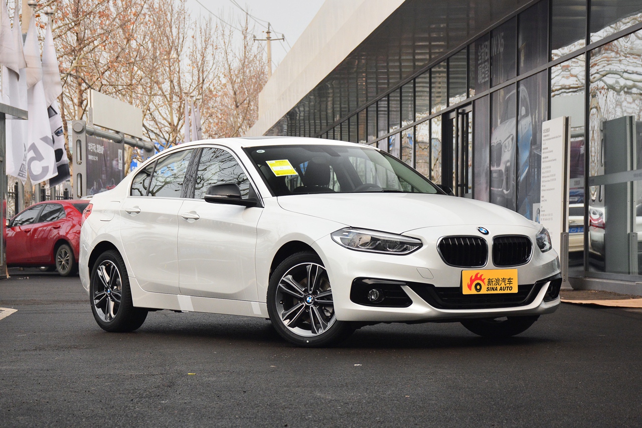 【宝马1系】2019款宝马1系 118i自动时尚型_综合图/外观图/内饰图