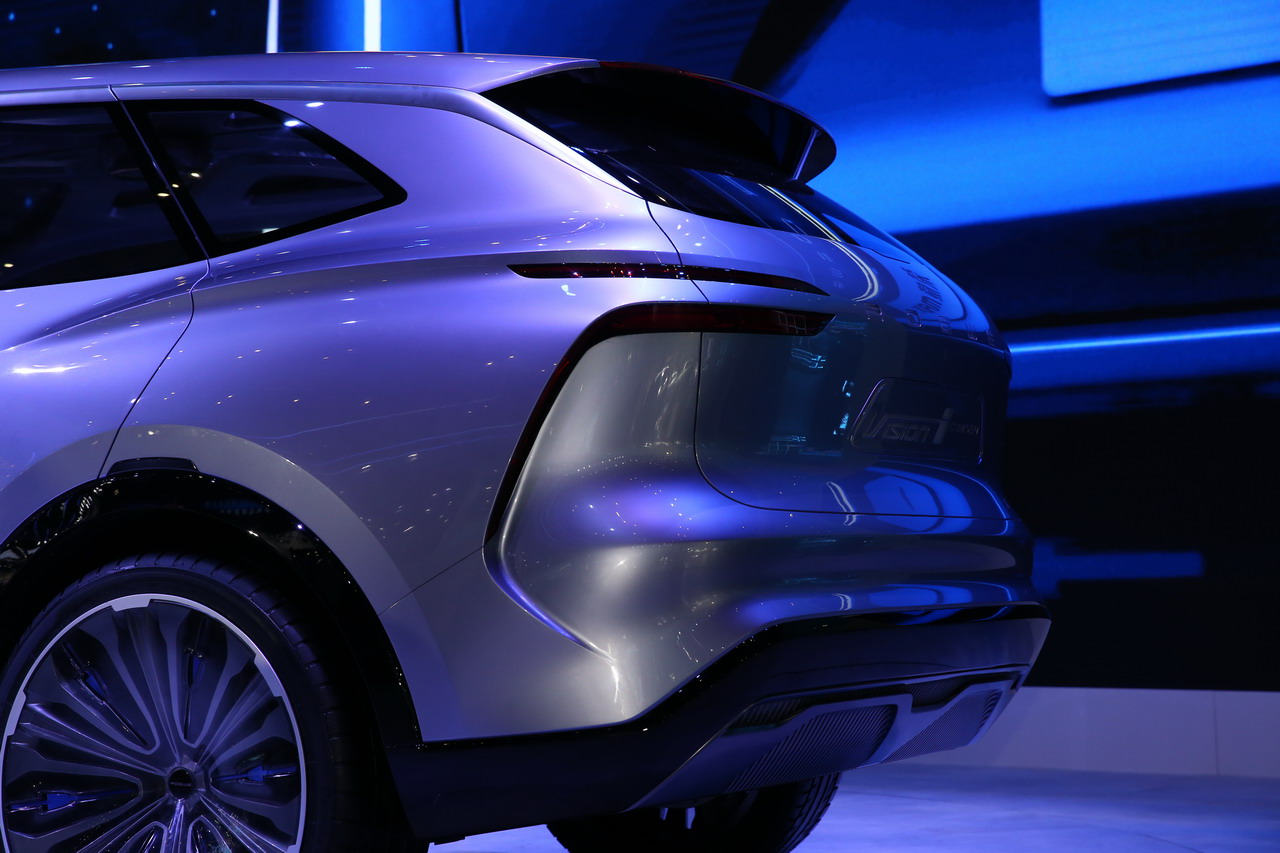 2019上海车展实拍:荣威vision-i