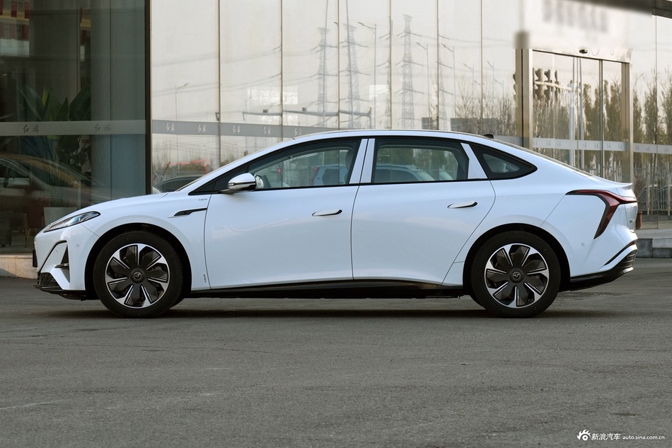 多便宜才算便宜？红旗天工05全国14.22万起，最高直降1.76万