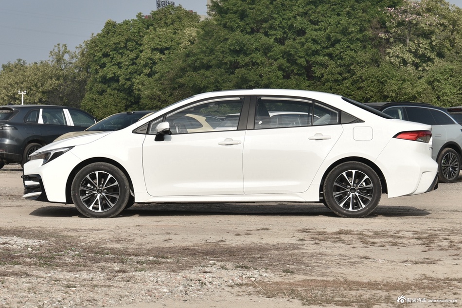 还在纠结买啥车？不如看看丰田雷凌，全国最高直降4.34万