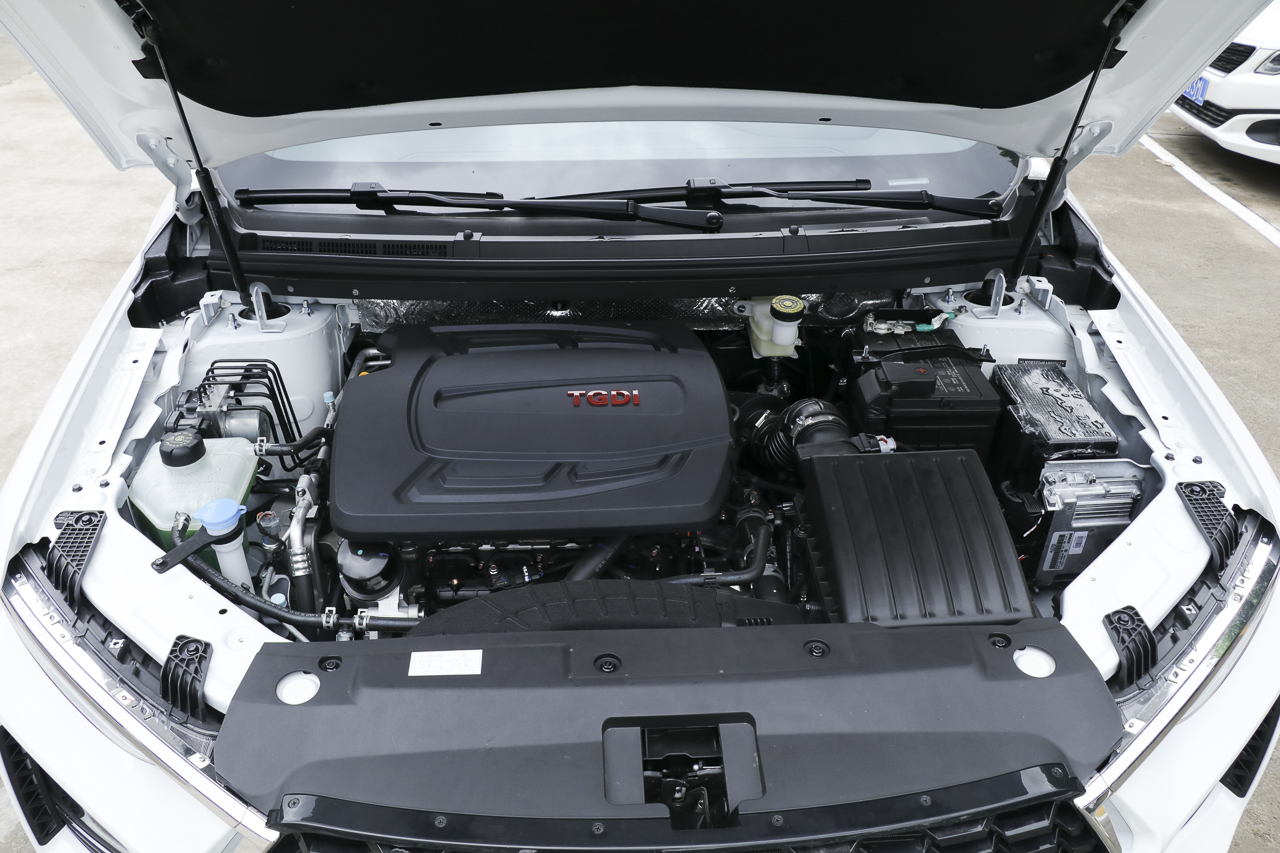 2019款海马8s 1.6t 自动潮版