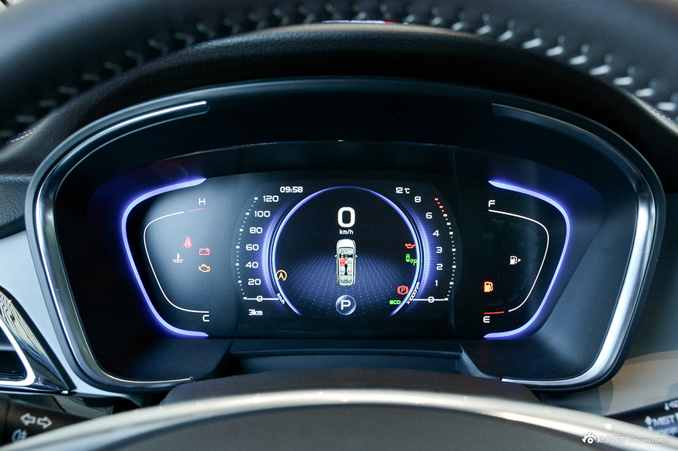 到店实拍吉利全新mpv嘉际 看上去有模有样