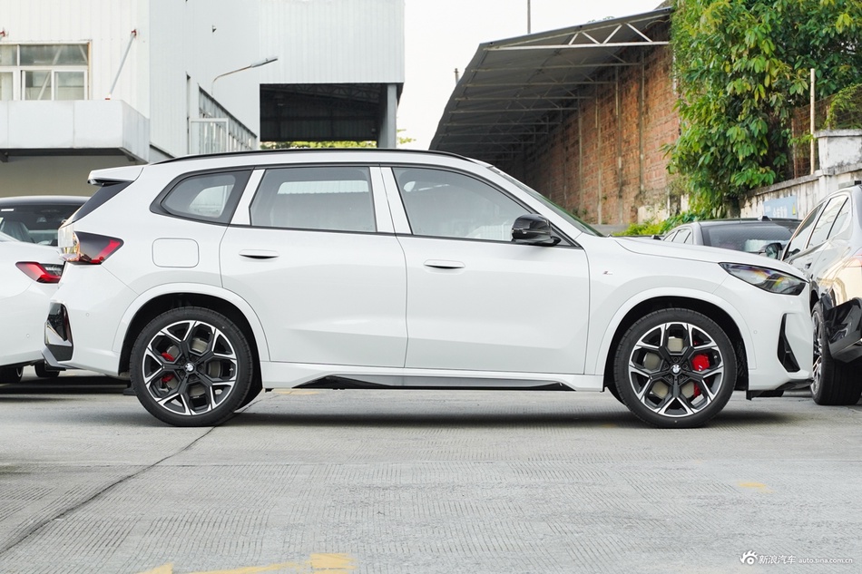 宝马X1促销中，最高直降14.33万，新车全国17.00万起！