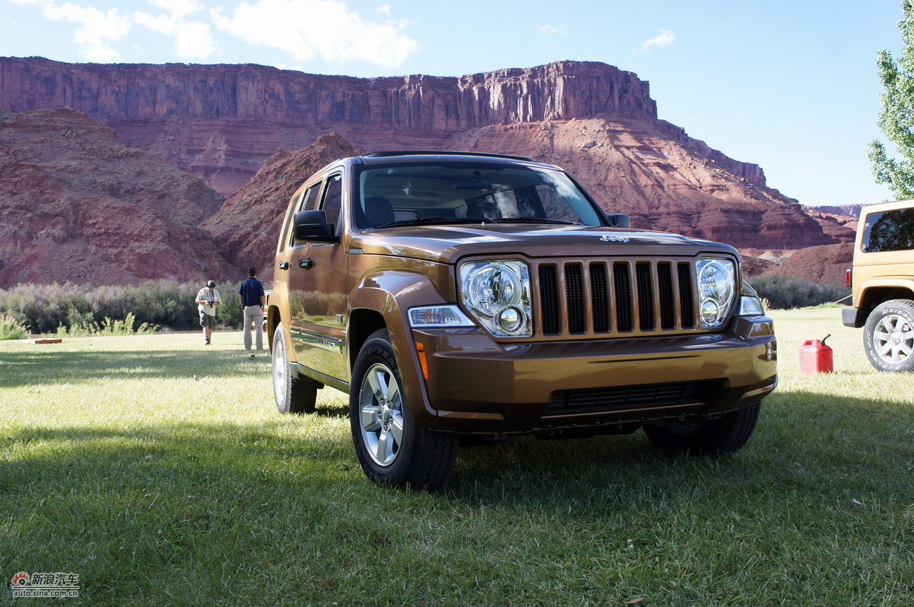 jeep cherokee70周年限量版