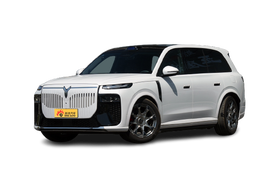 岚图泰山X8